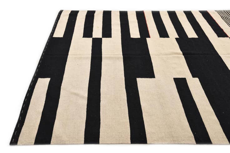 Detail image of 6' 7 x 9' 4 Hand Woven Kilim Modern Wool Rug