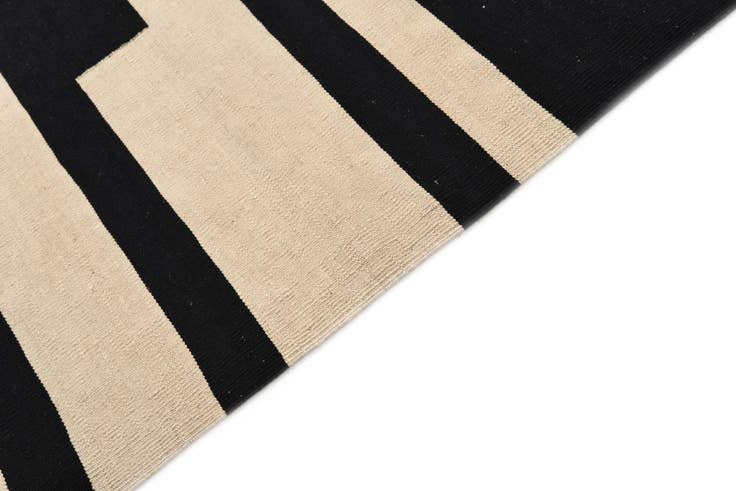 Detail image of 6' 7 x 9' 4 Hand Woven Kilim Modern Wool Rug