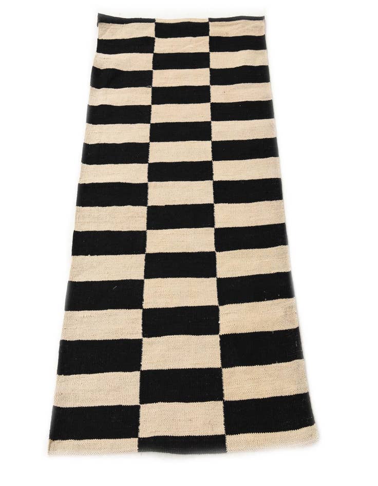 Detail image of 2' 7 x 3' 10  Hand Woven Kilim Modern Wool Rug