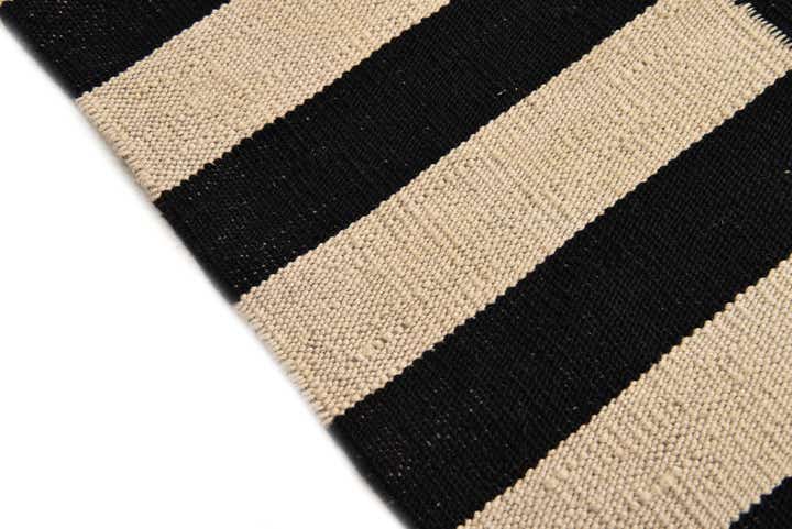 2' 7 x 3' 10 Hand Woven Kilim Modern Wool Rug