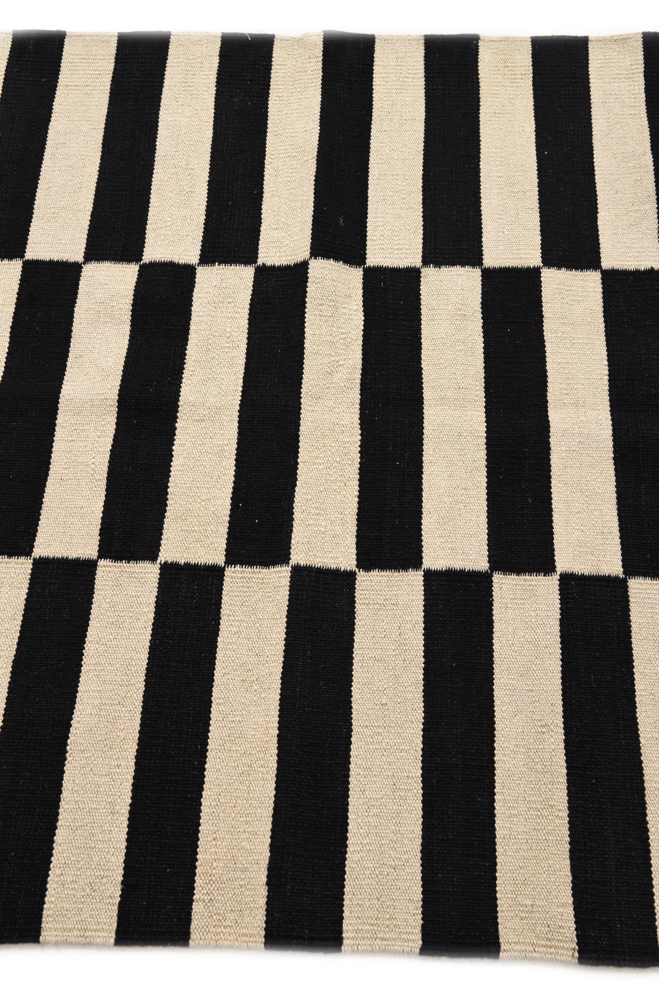 3' 5 x 4' 9 Hand Woven Kilim Modern Wool Rug