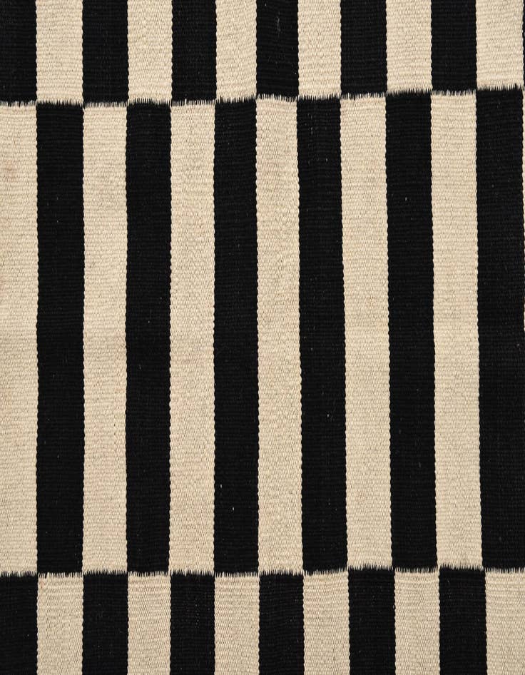 Detail image of 3' 5 x 4' 9  Hand Woven Kilim Modern Wool Rug