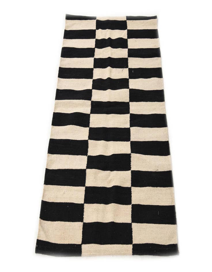 Detail image of 2' 6 x 3' 10 Hand Woven Kilim Modern Wool Rug