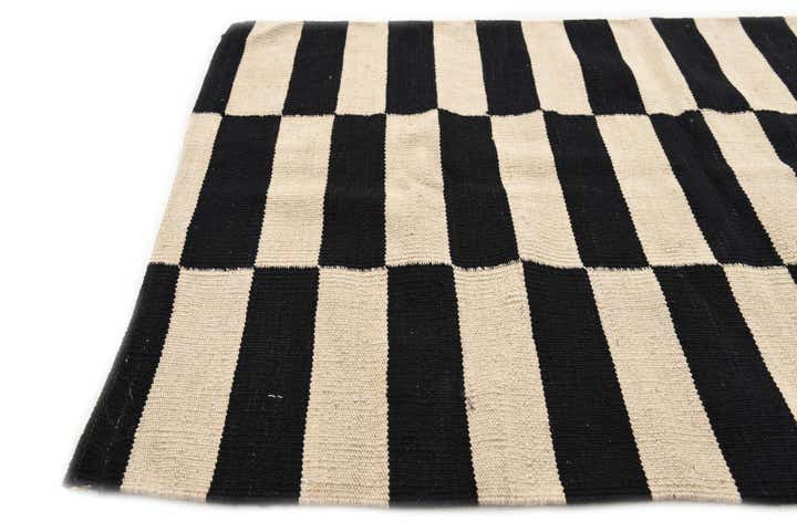 2' 6 x 3' 10 Hand Woven Kilim Modern Wool Rug