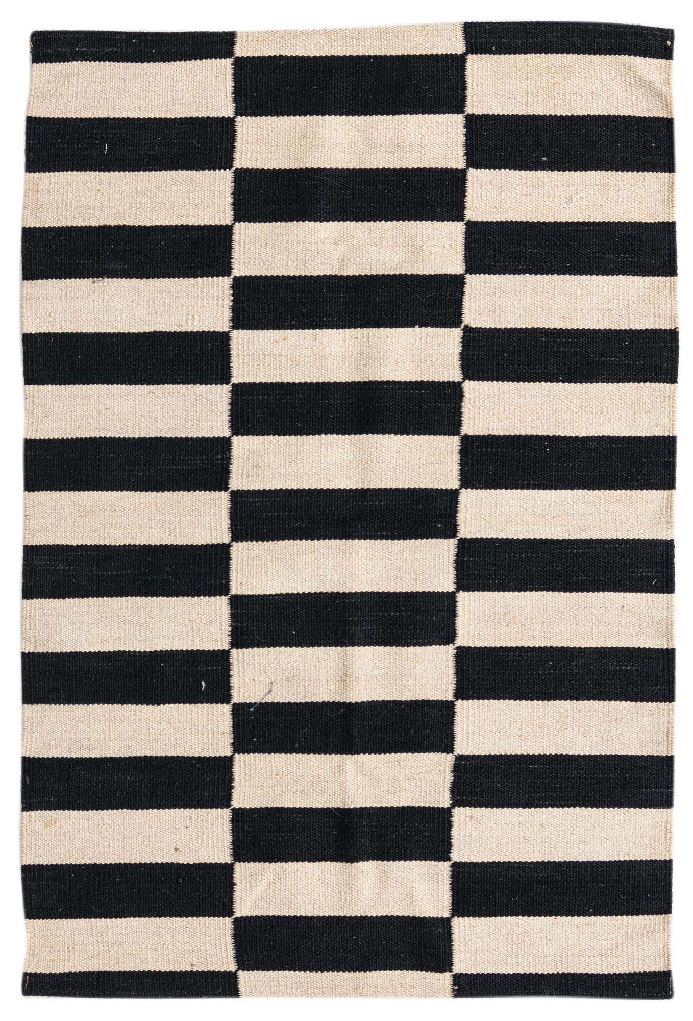 2' 6 x 3' 10 Hand Woven Kilim Modern Wool Rug