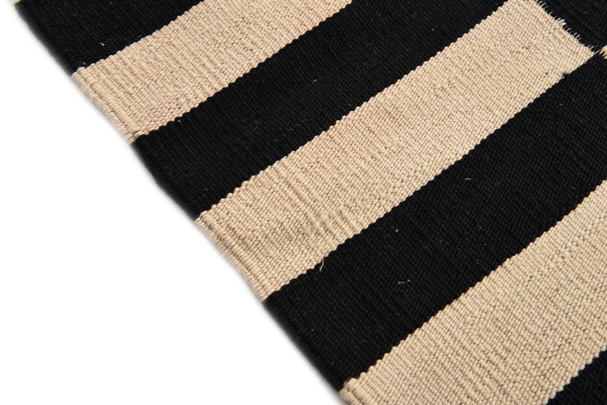 2' 8 x 3' 10 Hand Woven Kilim Modern Wool Rug