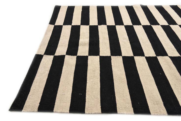 Detail image of 3' 7 x 4' 9 Hand Woven Kilim Modern Wool Rug