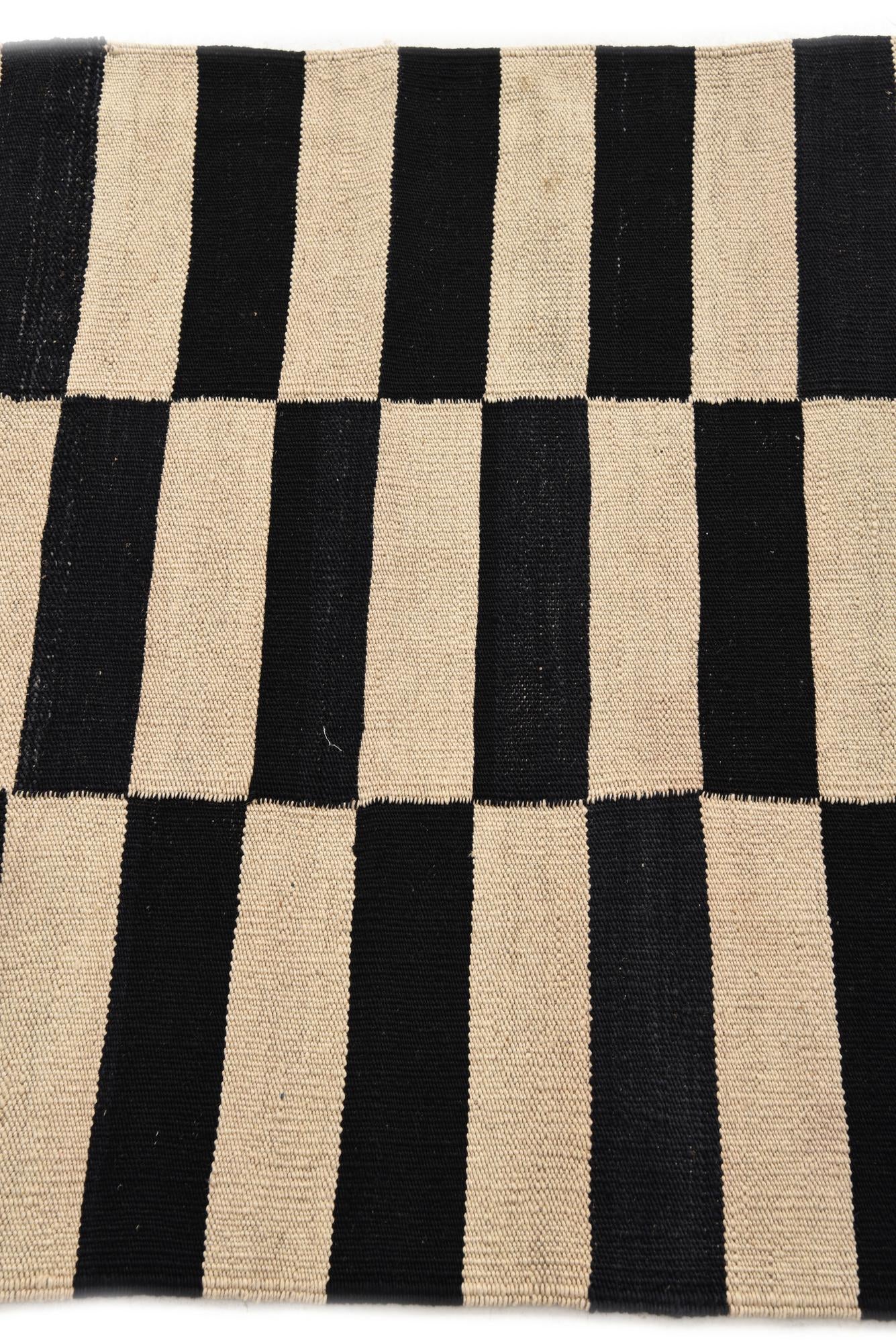 2' 8 x 3' 10 Hand Woven Kilim Modern Wool Rug