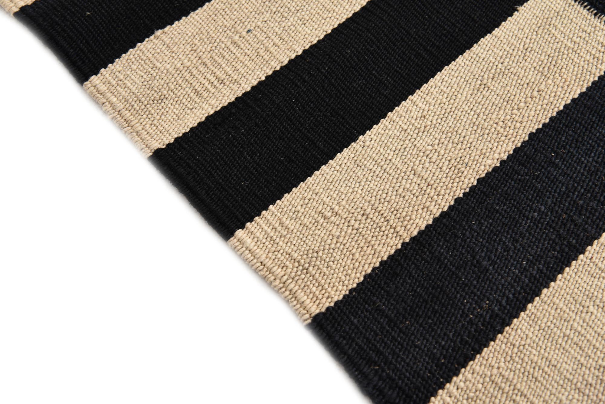 2' 8 x 3' 10 Hand Woven Kilim Modern Wool Rug
