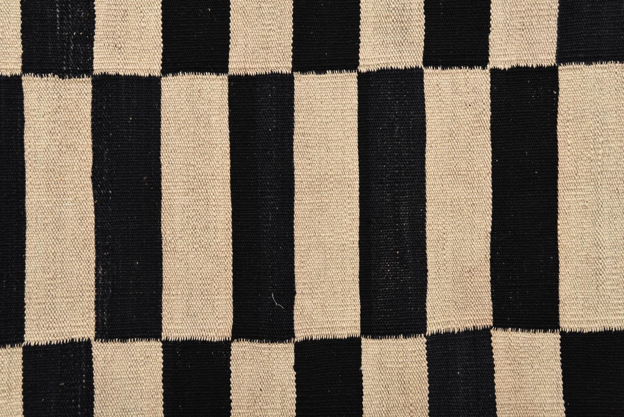 2' 8 x 3' 10 Hand Woven Kilim Modern Wool Rug