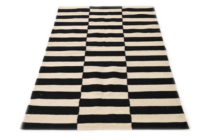 Detail image of 3' 4 x 4' 10 Hand Woven Kilim Modern Wool Rug
