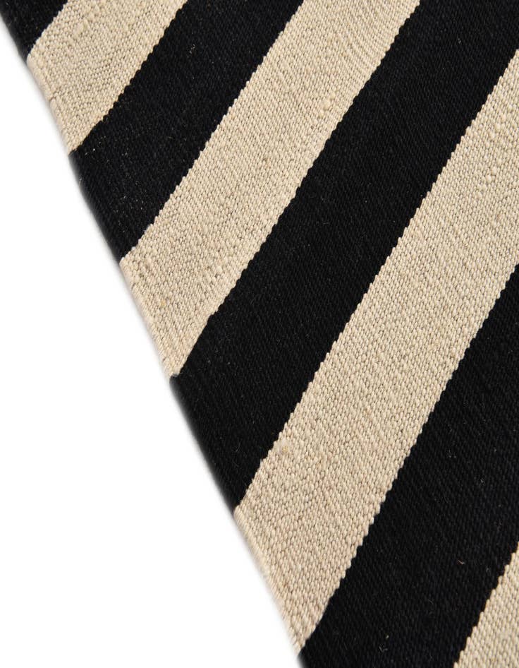 Detail image of 3' 4 x 4' 10  Hand Woven Kilim Modern Wool Rug