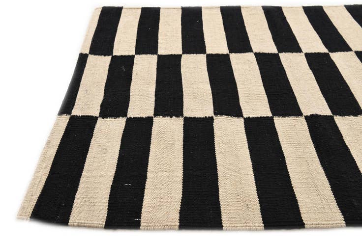 Detail image of 2' 9 x 3' 9 Hand Woven Kilim Modern Wool Rug