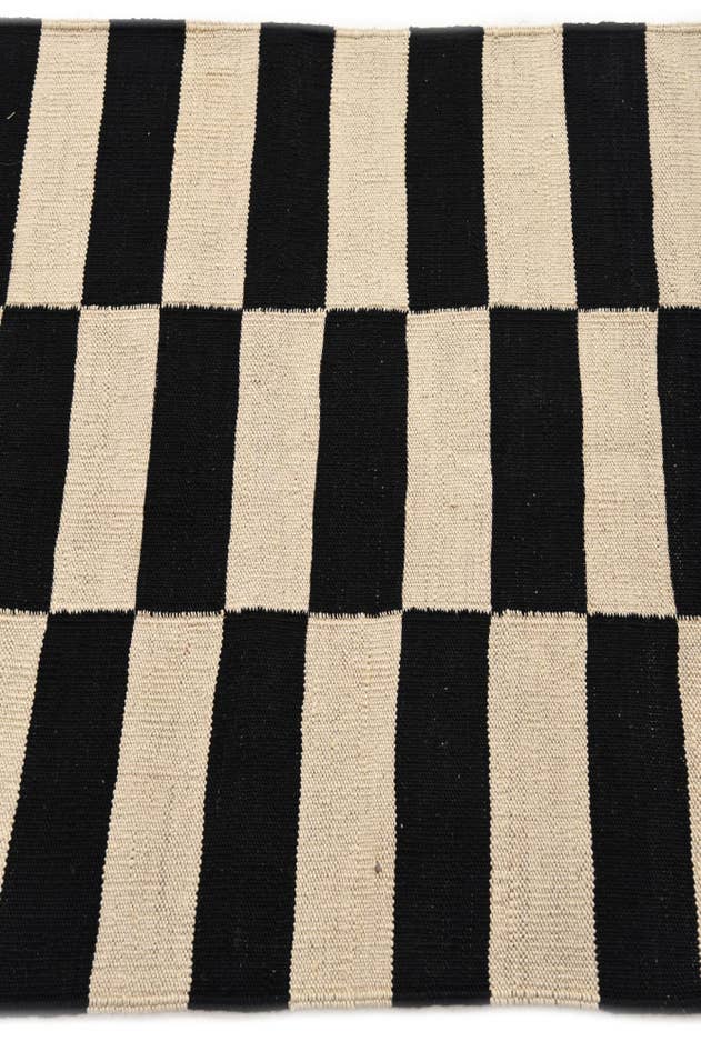Detail image of 2' 9 x 3' 9 Hand Woven Kilim Modern Wool Rug