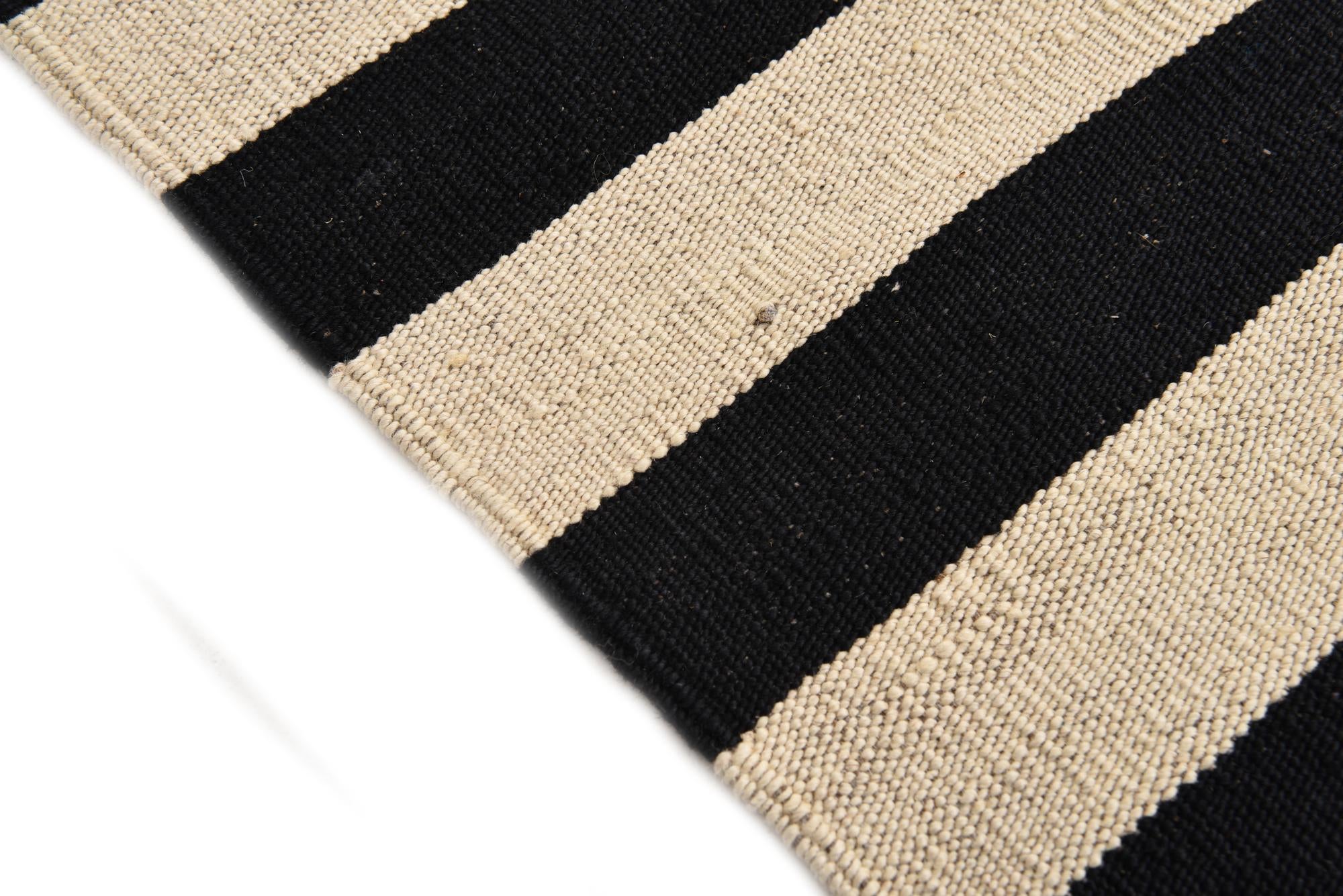 2' 9 x 3' 9 Hand Woven Kilim Modern Wool Rug