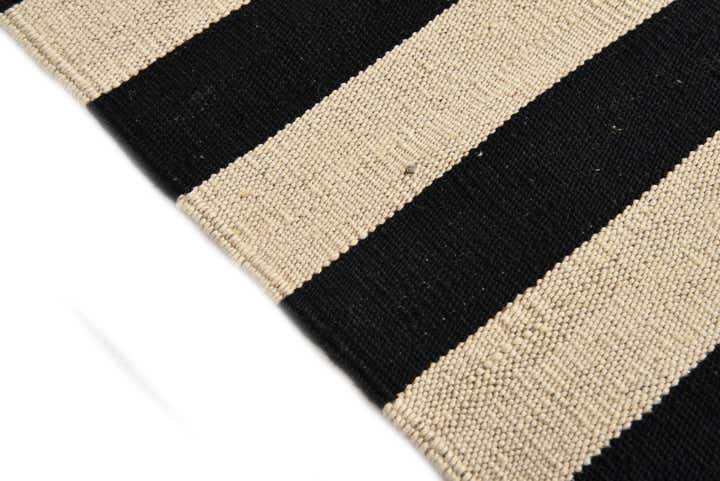 2' 9 x 3' 9 Hand Woven Kilim Modern Wool Rug