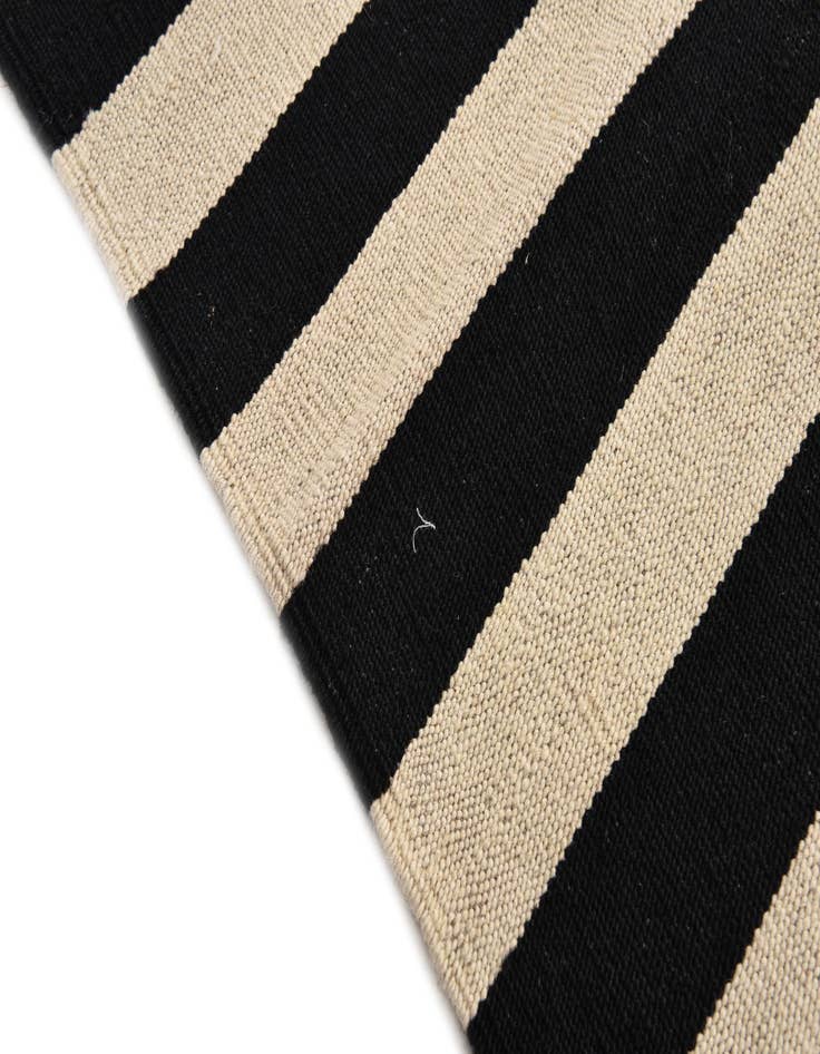 Detail image of 3' 4 x 4' 10  Hand Woven Kilim Modern Wool Rug