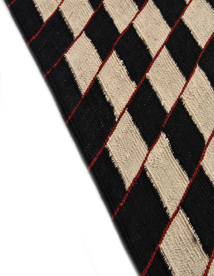 Detail image of 6' 7 x 9' 6  Hand Woven Kilim Modern Wool Rug