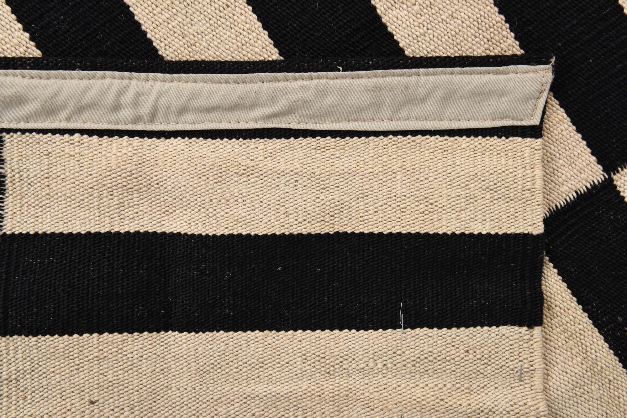 3' 4 x 4' 10 Hand Woven Kilim Modern Wool Rug