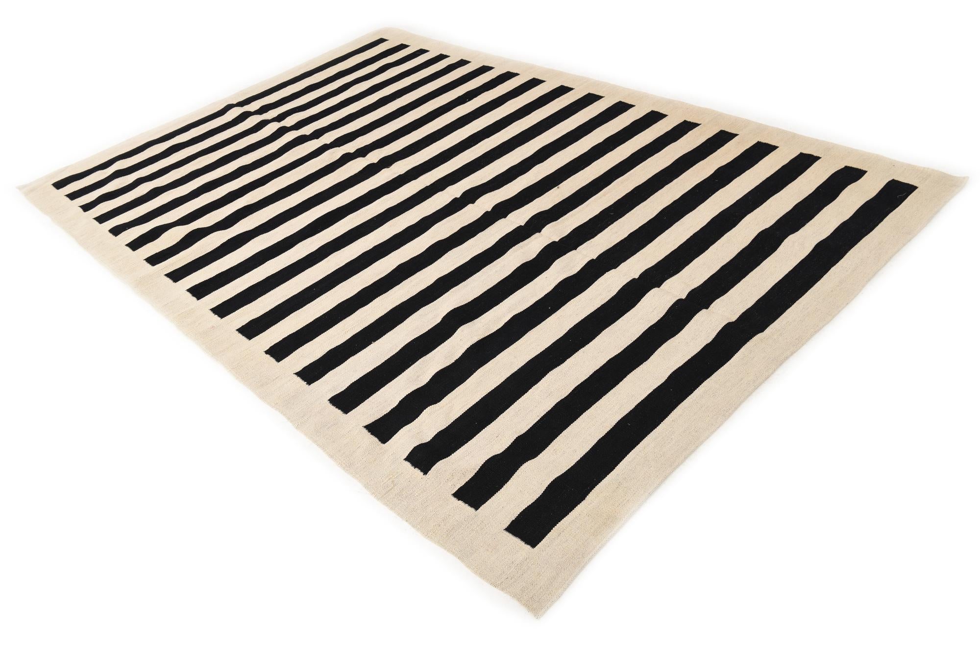 6' 8 x 9' 10 Hand Woven Kilim Modern Wool Rug