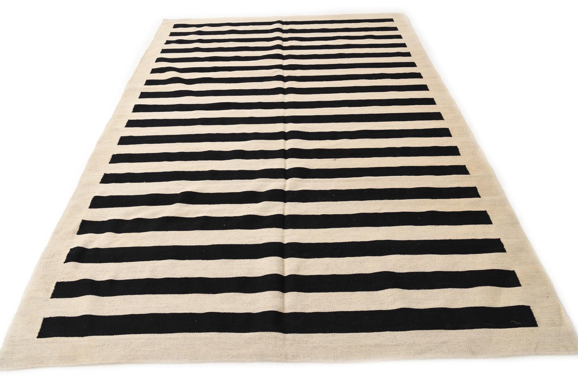 6' 8 x 9' 10 Hand Woven Kilim Modern Wool Rug