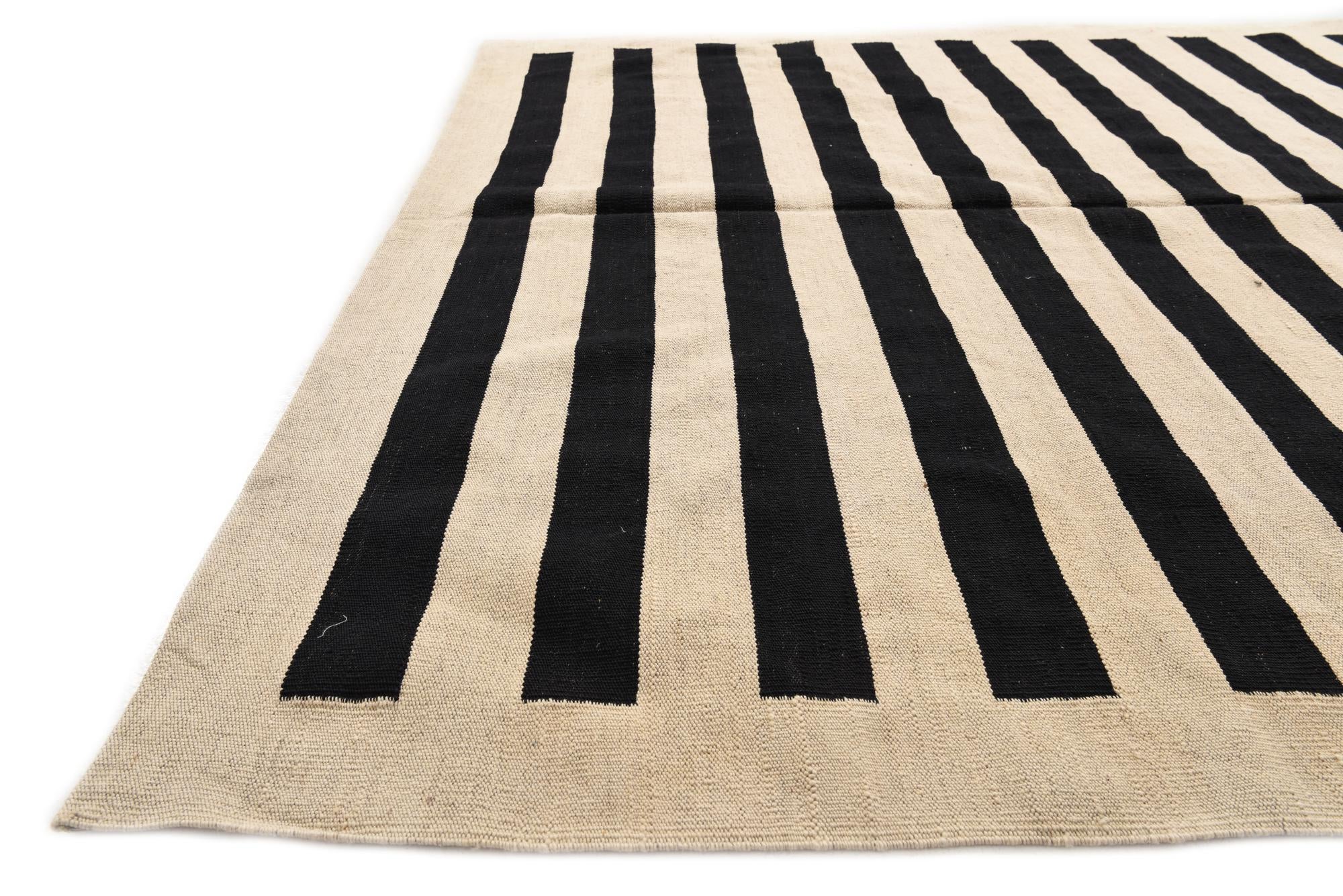 6' 8 x 9' 10 Hand Woven Kilim Modern Wool Rug