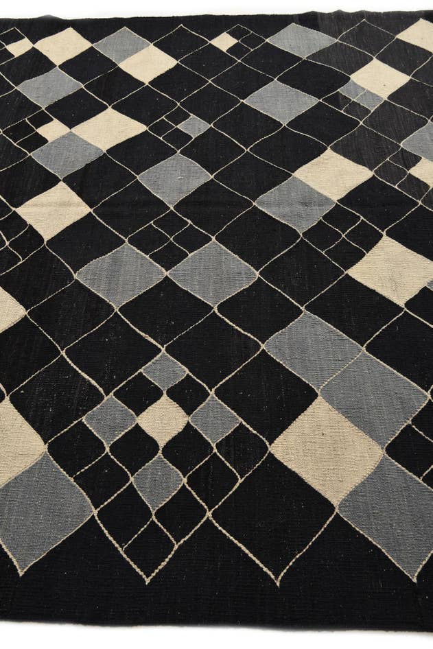 Detail image of 7' 2 x 9' 5 Hand Woven Kilim Modern Wool Rug