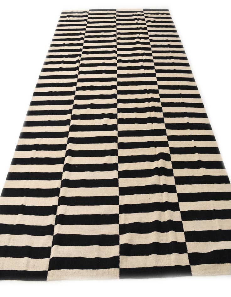 Detail image of 8' 7 x 11' 3  Hand Woven Kilim Modern Wool Rug