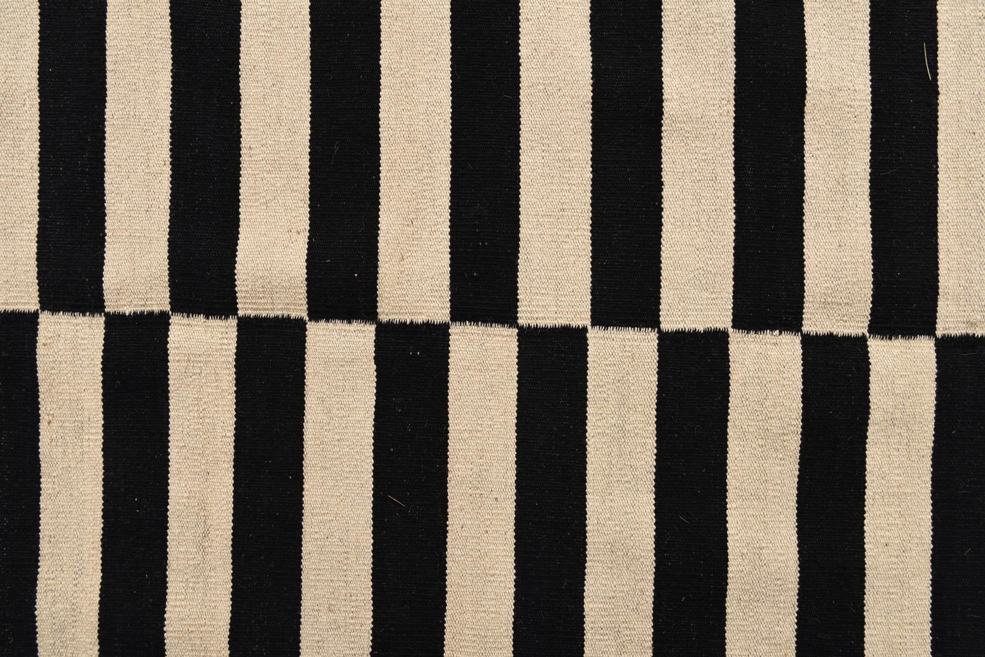 8' 7 x 11' 3 Hand Woven Kilim Modern Wool Rug