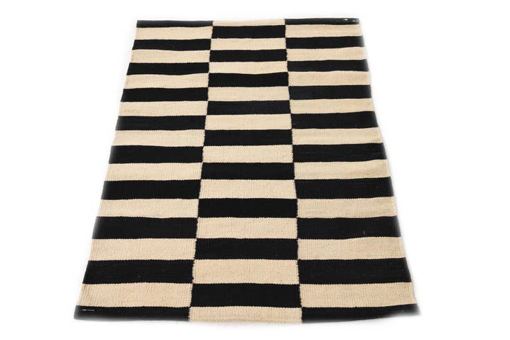 Detail image of 2' 7 x 3' 9 Hand Woven Kilim Modern Wool Rug