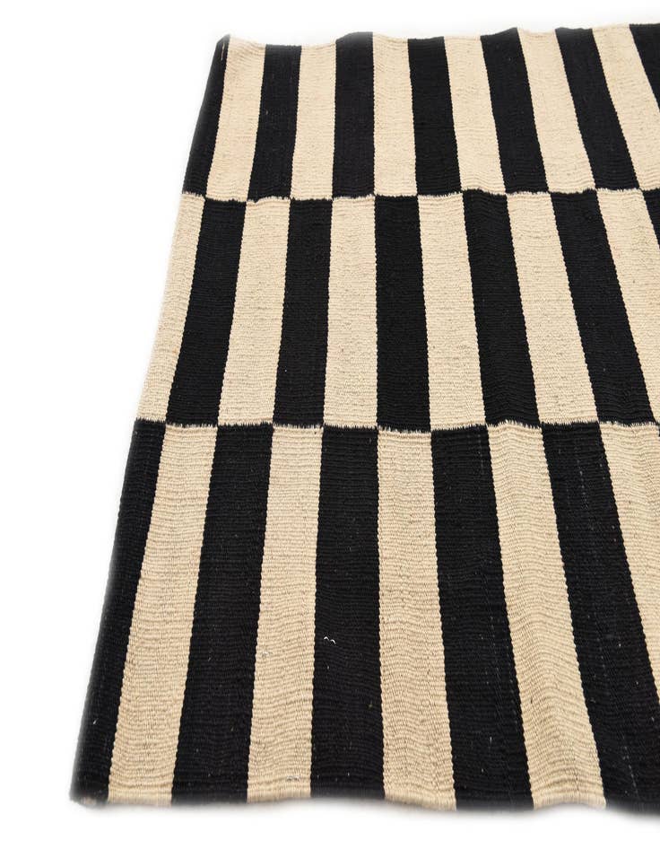 Detail image of 2' 7 x 3' 9  Hand Woven Kilim Modern Wool Rug