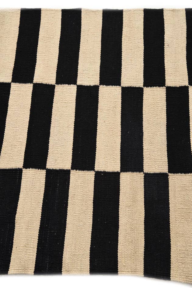 Detail image of 2' 7 x 3' 9 Hand Woven Kilim Modern Wool Rug