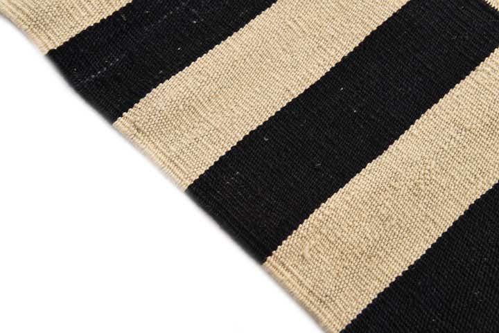 2' 7 x 3' 9 Hand Woven Kilim Modern Wool Rug