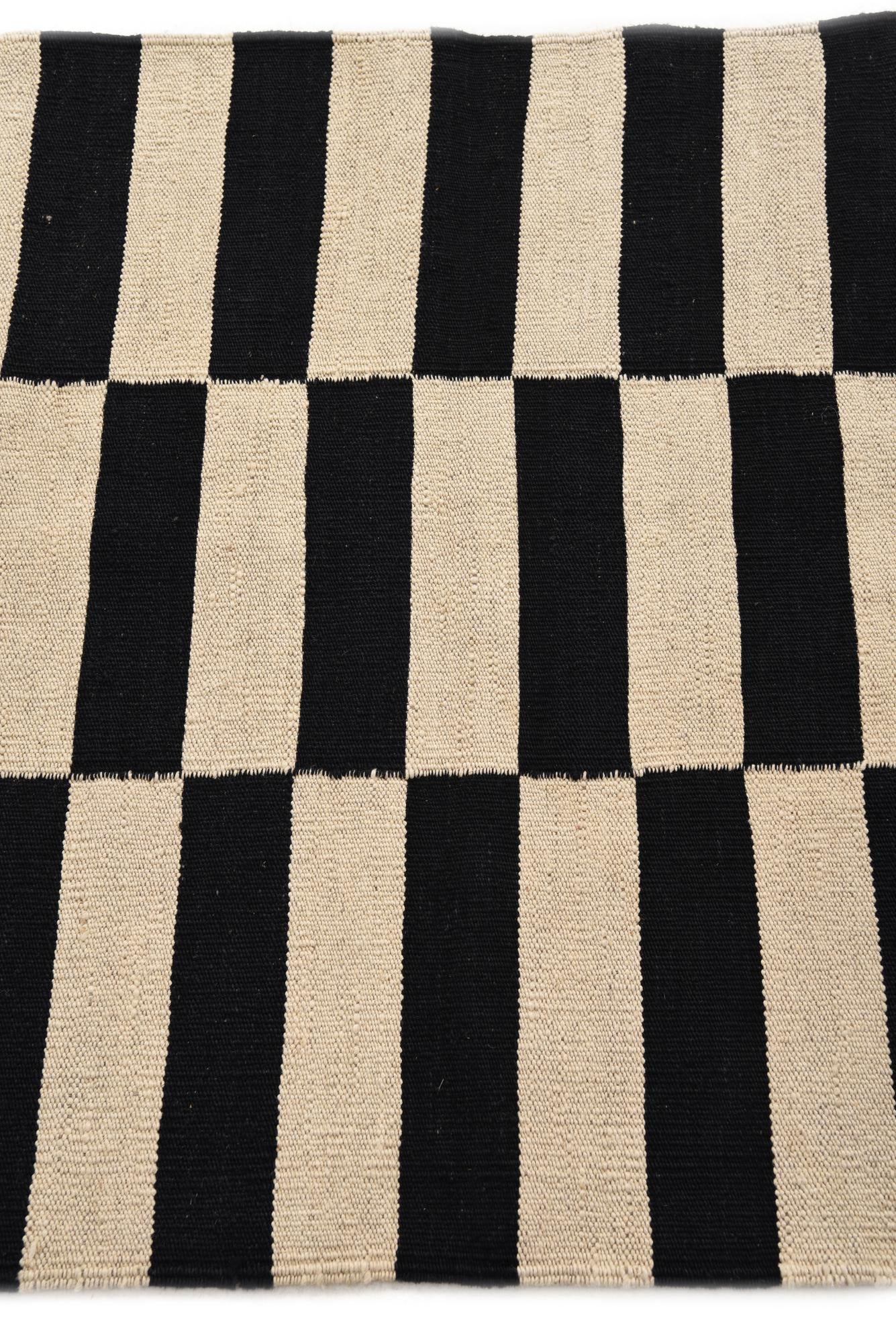 2' 8 x 3' 10 Hand Woven Kilim Modern Wool Rug