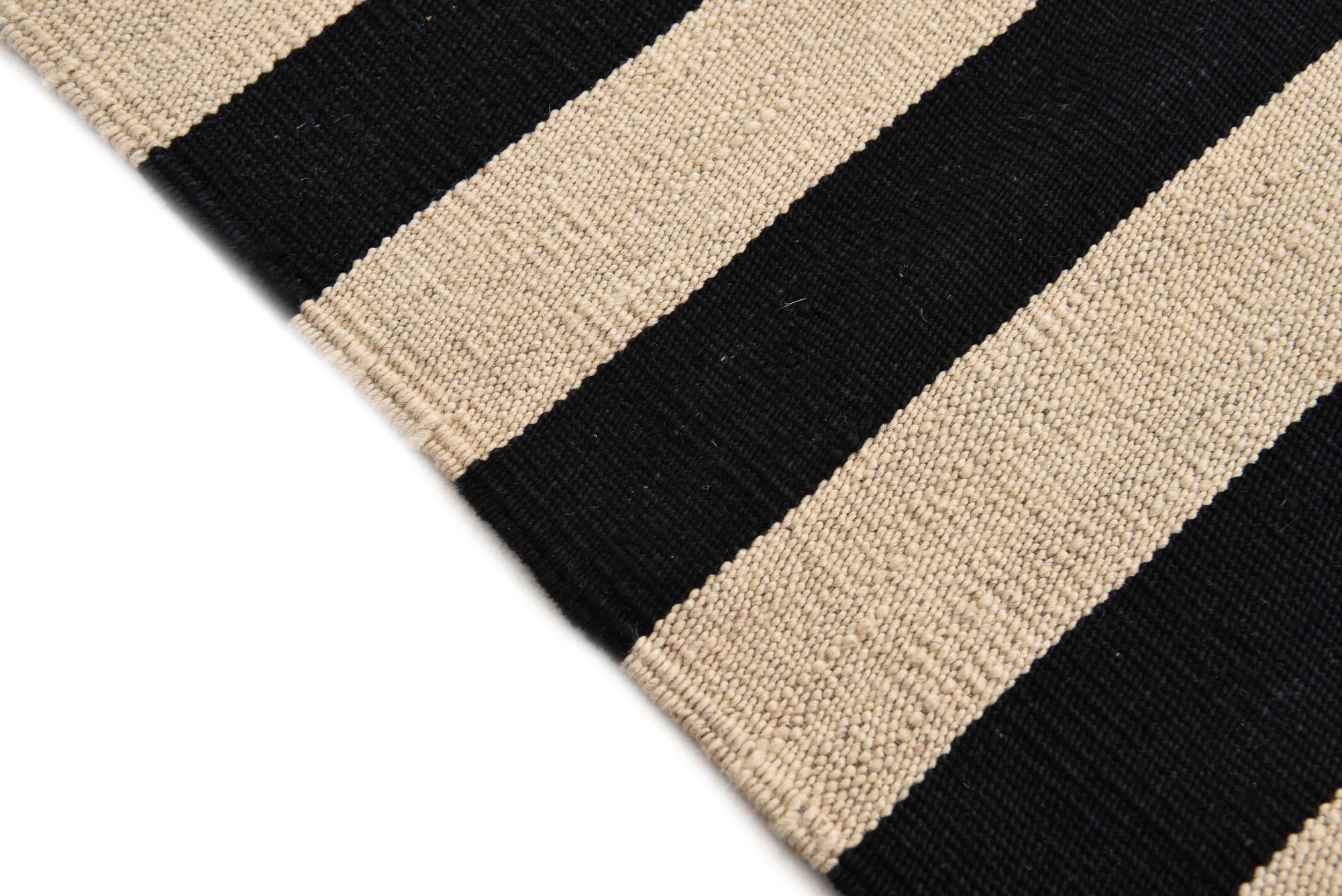 2' 8 x 3' 10 Hand Woven Kilim Modern Wool Rug