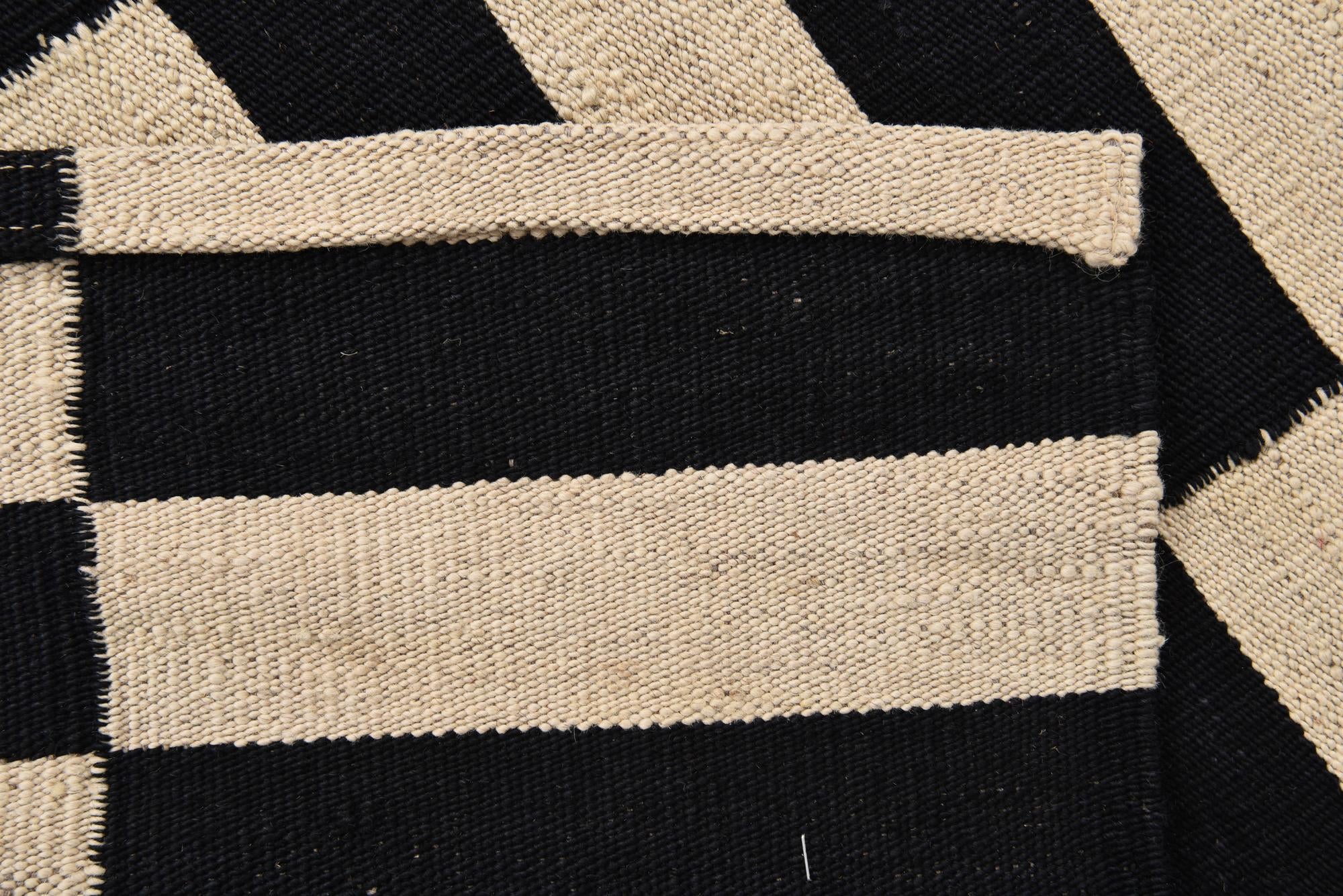 2' 8 x 3' 10 Hand Woven Kilim Modern Wool Rug
