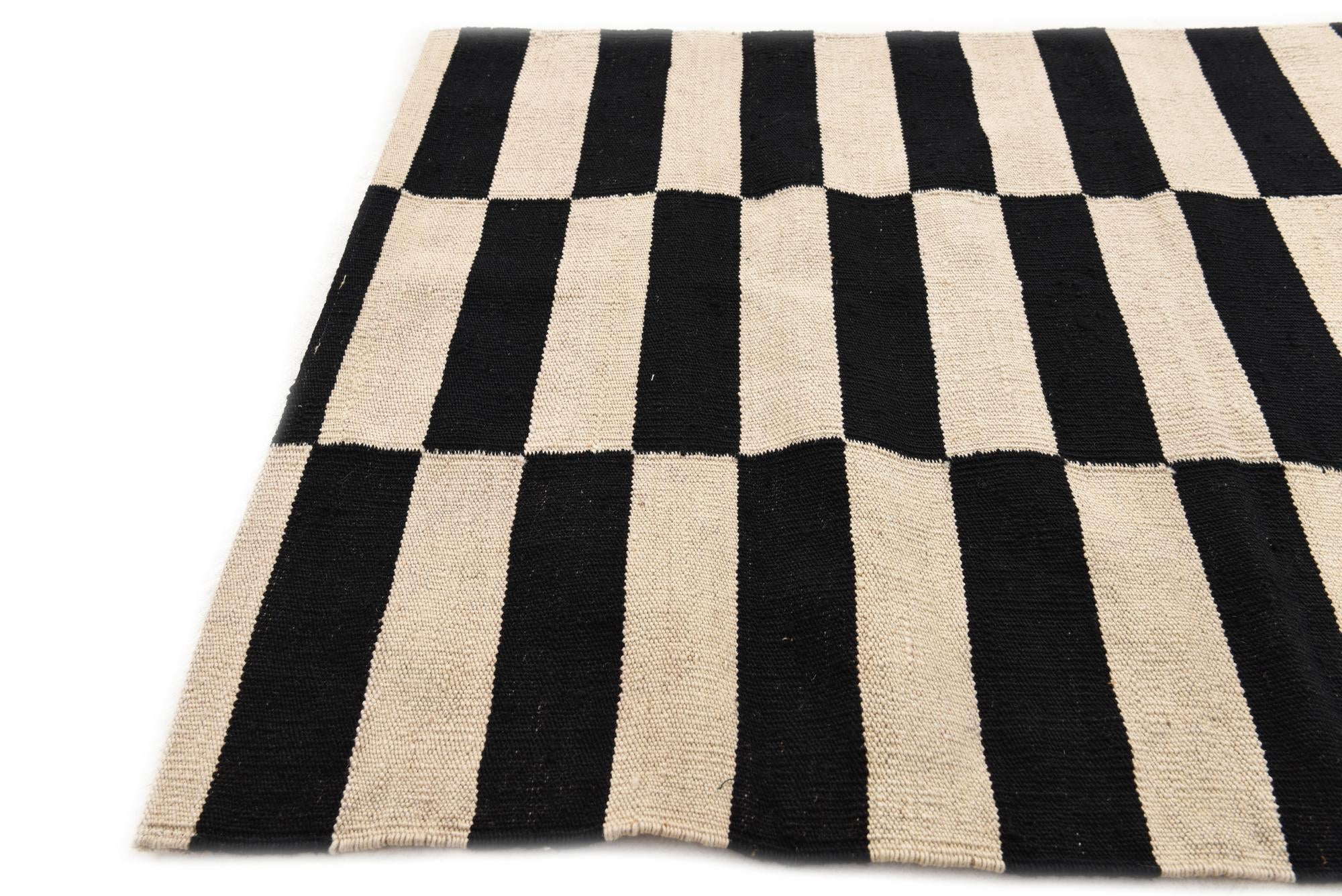 2' 7 x 3' 9 Hand Woven Kilim Modern Wool Rug