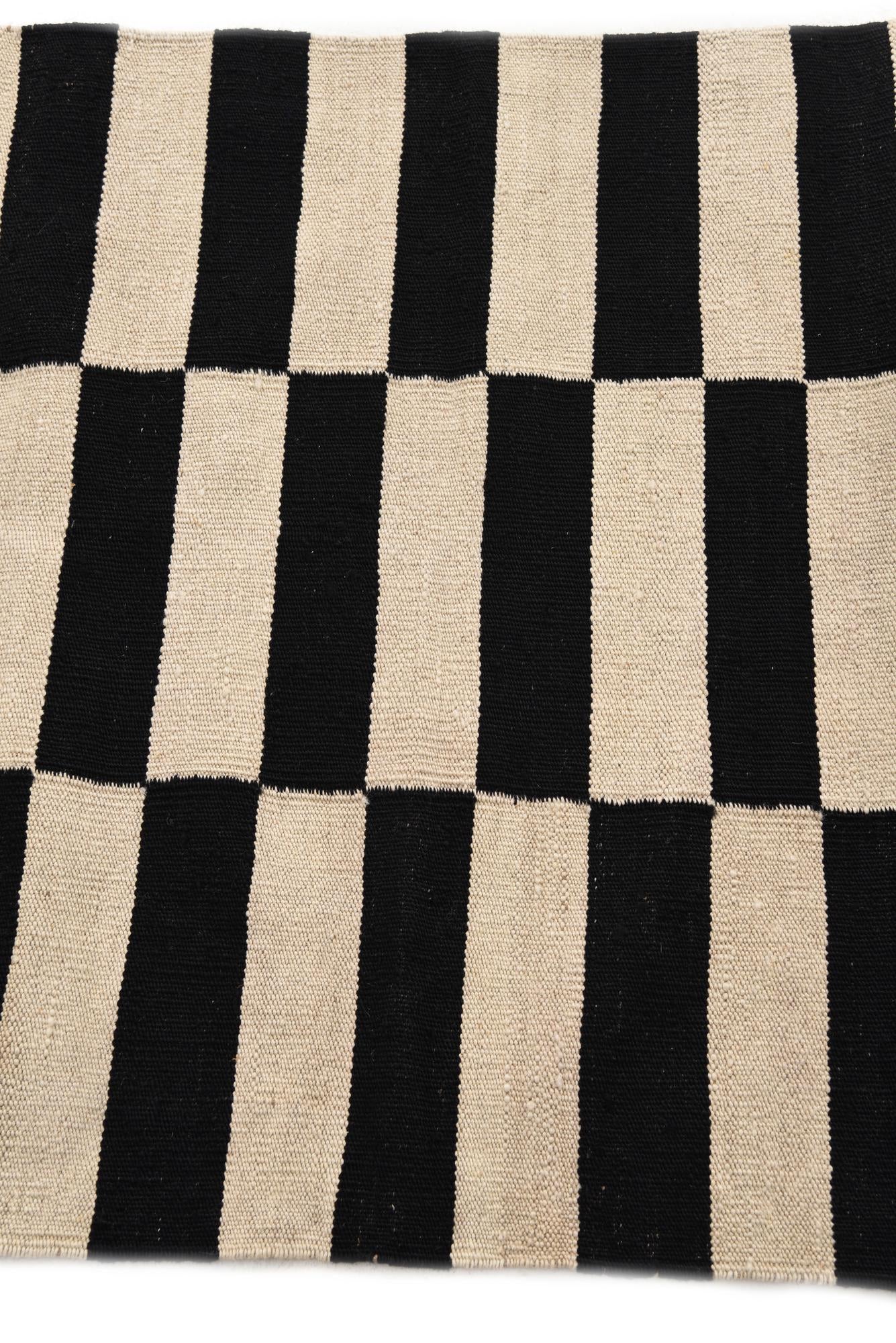 2' 7 x 3' 9 Hand Woven Kilim Modern Wool Rug