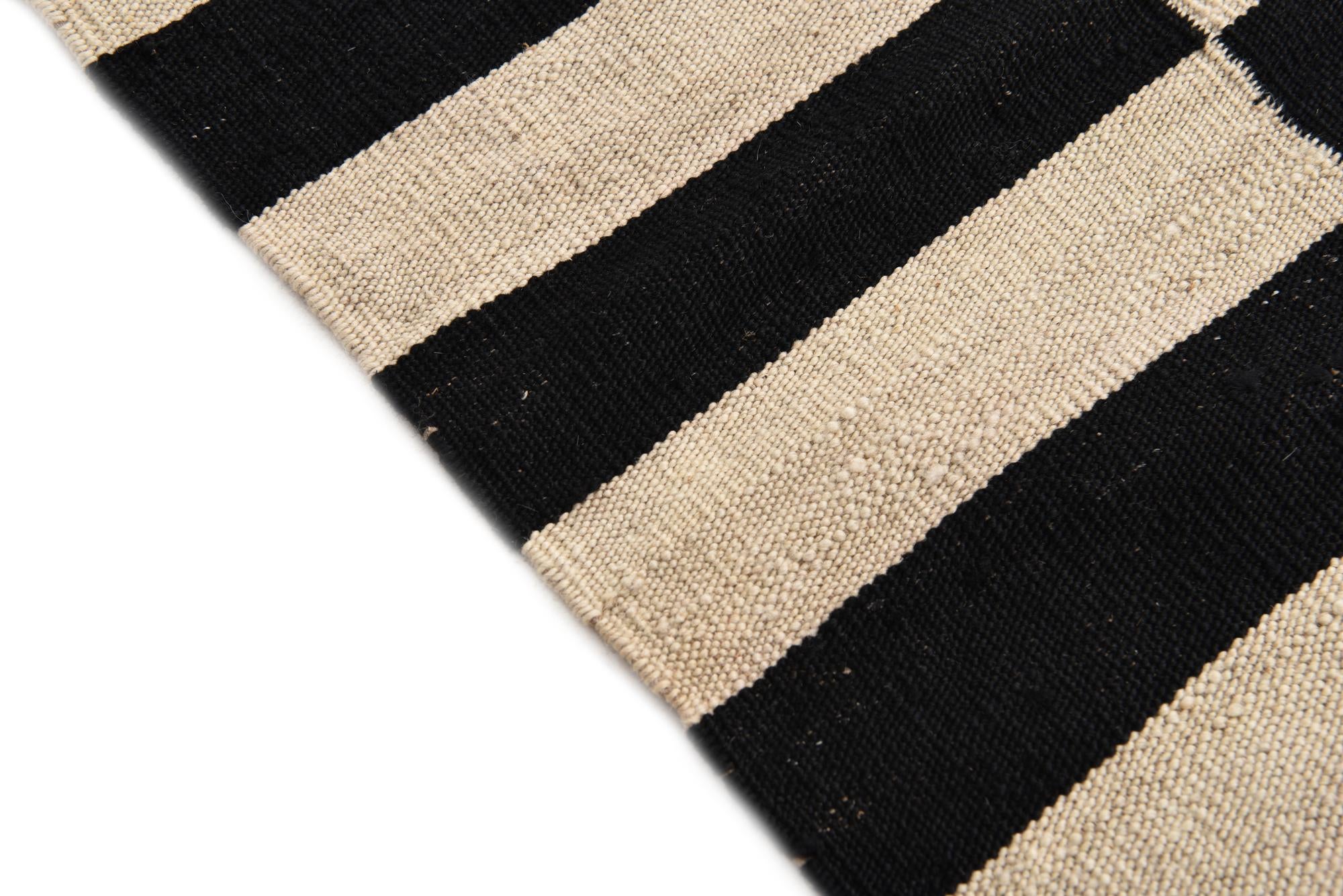 2' 7 x 3' 9 Hand Woven Kilim Modern Wool Rug