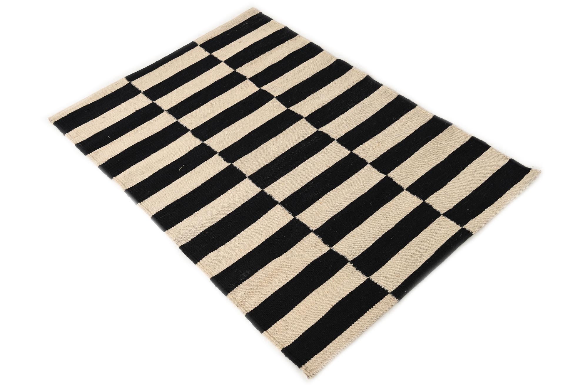 2' 8 x 3' 10 Hand Woven Kilim Modern Wool Rug