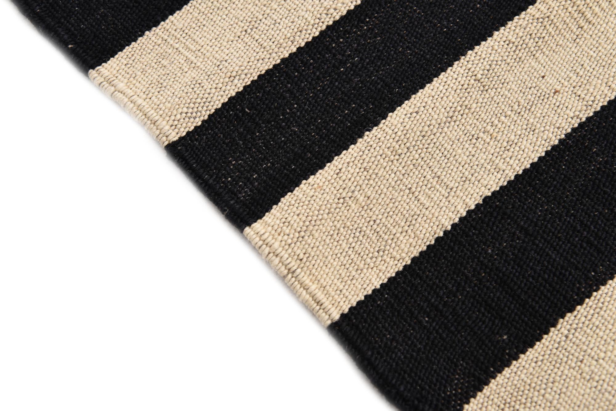 2' 8 x 3' 10 Hand Woven Kilim Modern Wool Rug