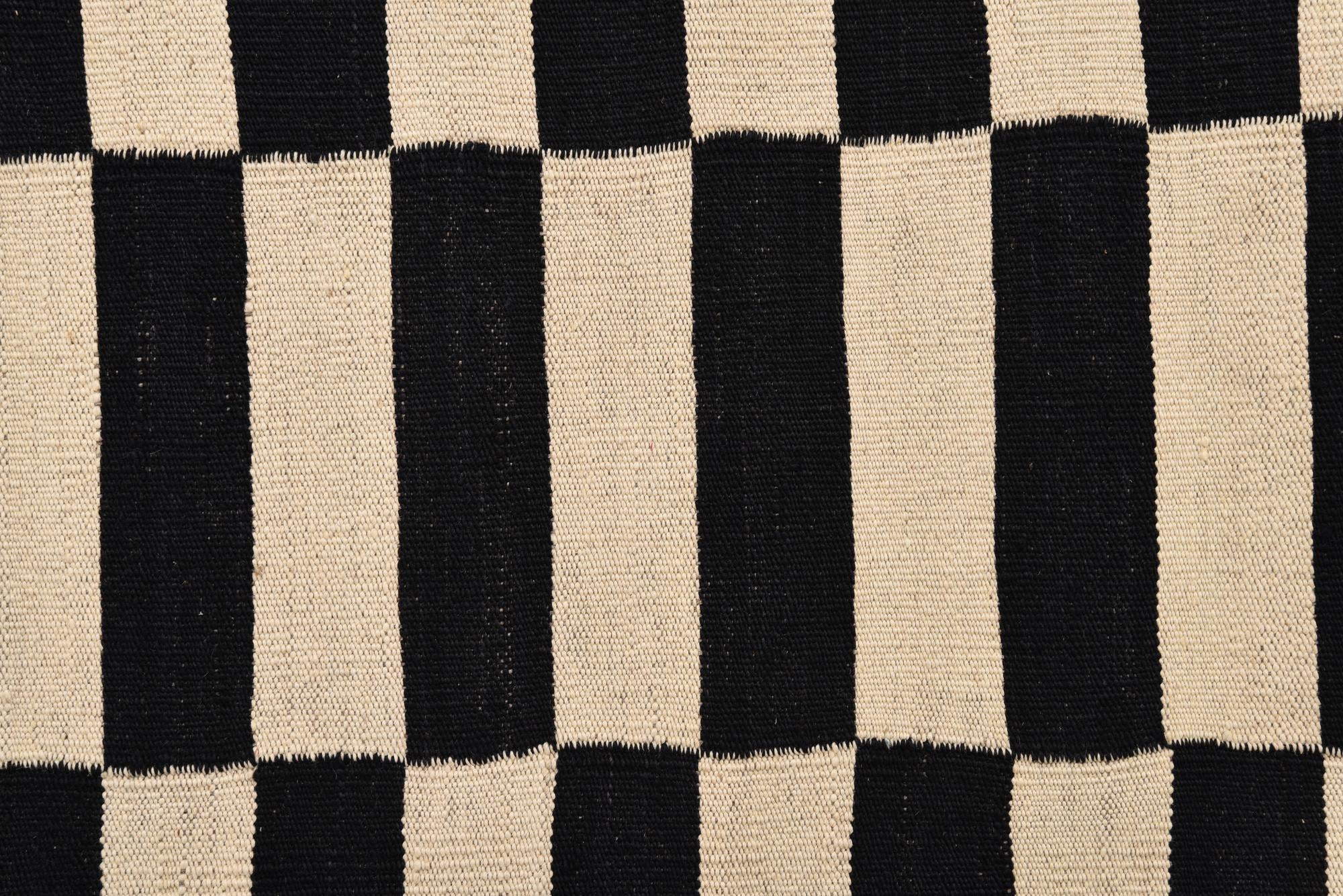 2' 8 x 3' 10 Hand Woven Kilim Modern Wool Rug
