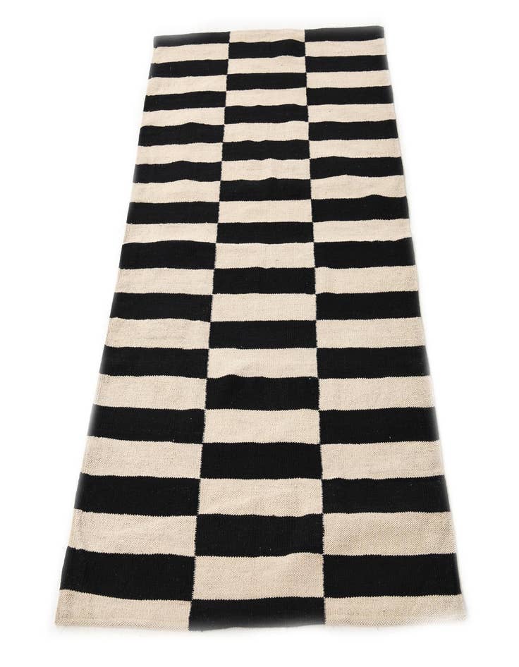 Detail image of 3' 4 x 4' 10  Hand Woven Kilim Modern Wool Rug