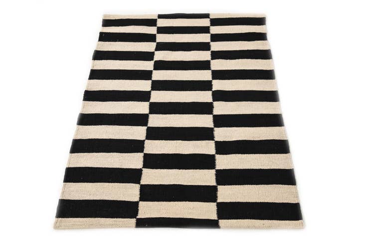 Detail image of 2' 8 x 3' 10 Hand Woven Kilim Modern Wool Rug