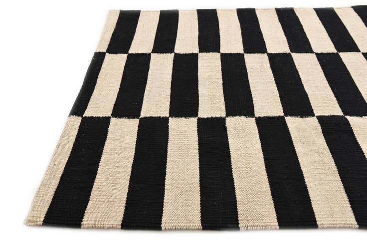 Detail image of 2' 8 x 3' 10 Hand Woven Kilim Modern Wool Rug