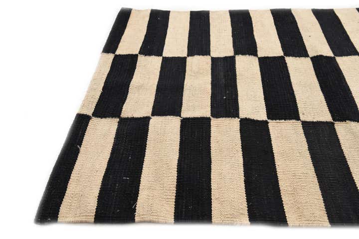 2' 7 x 3' 10 Hand Woven Kilim Modern Wool Rug