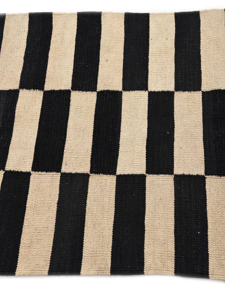 Detail image of 2' 7 x 3' 10  Hand Woven Kilim Modern Wool Rug