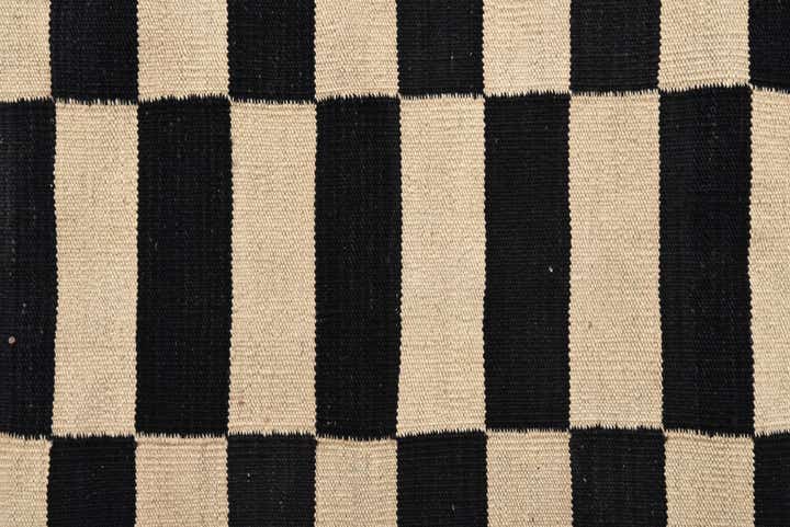 2' 7 x 3' 10 Hand Woven Kilim Modern Wool Rug