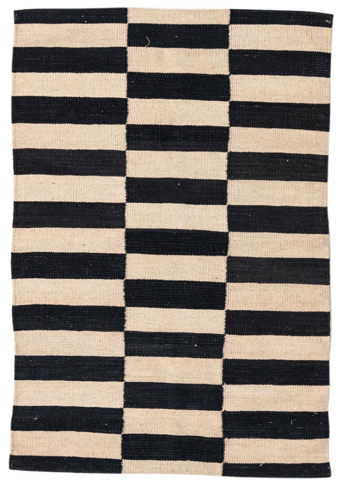 Detail image of 2' 7 x 3' 10 Hand Woven Kilim Modern Wool Rug