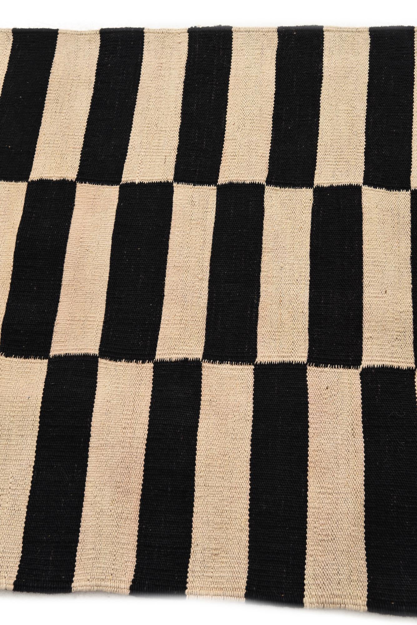 2' 8 x 3' 10 Hand Woven Kilim Modern Wool Rug